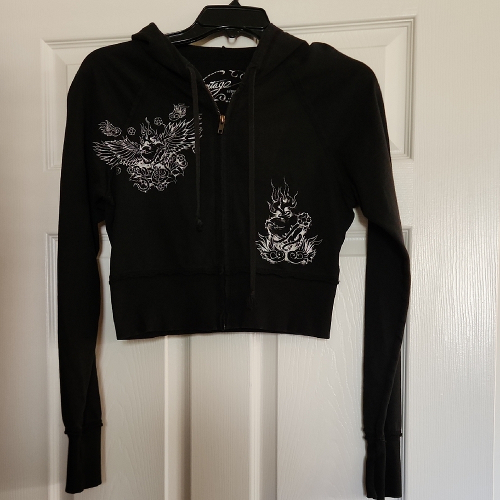 Black Cropped Hoodie with Tattoo Graphic Design